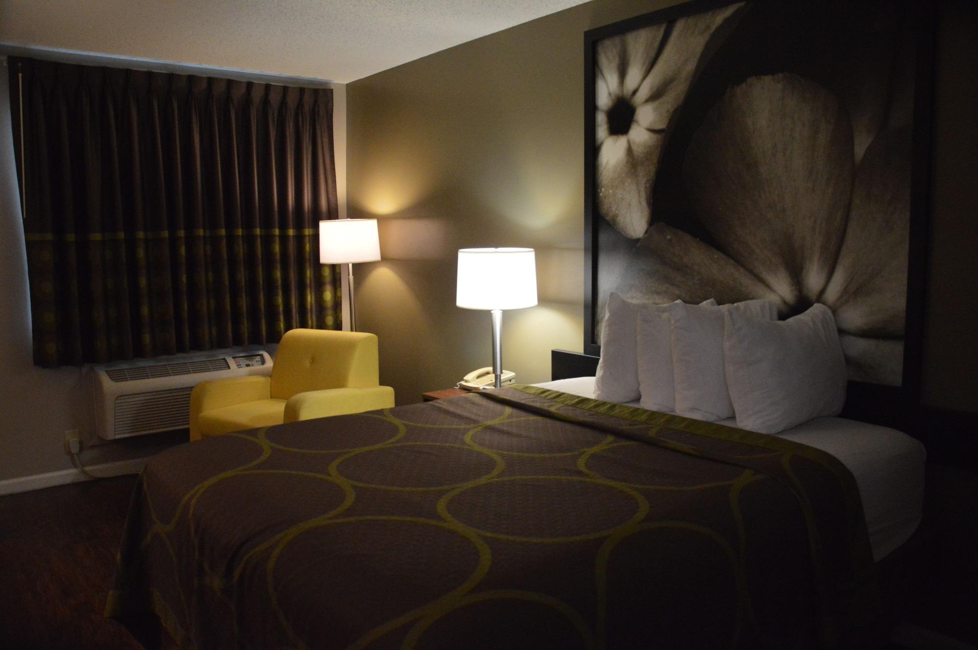 Super 8 By Wyndham Madison Hotel Exterior photo